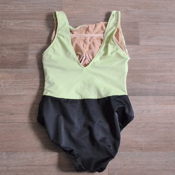 Miraclesuit Colorblock Green Black One-piece Squareneck Cinched Swimsuit - Picture 2 of 5